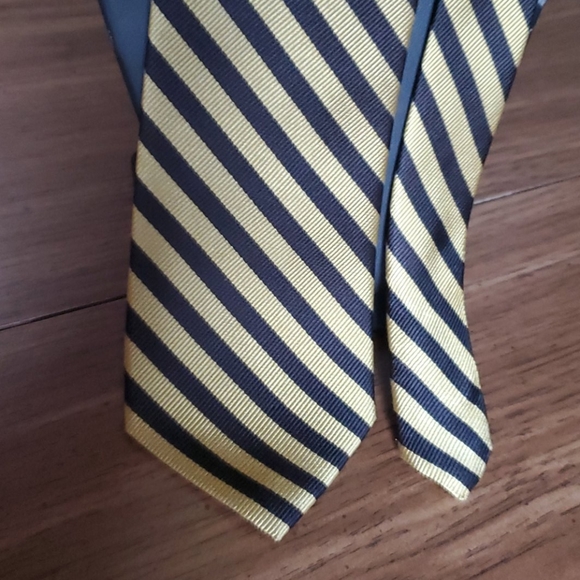 RELISTED Zianetti Italian Silk stripe tie - Picture 2 of 3